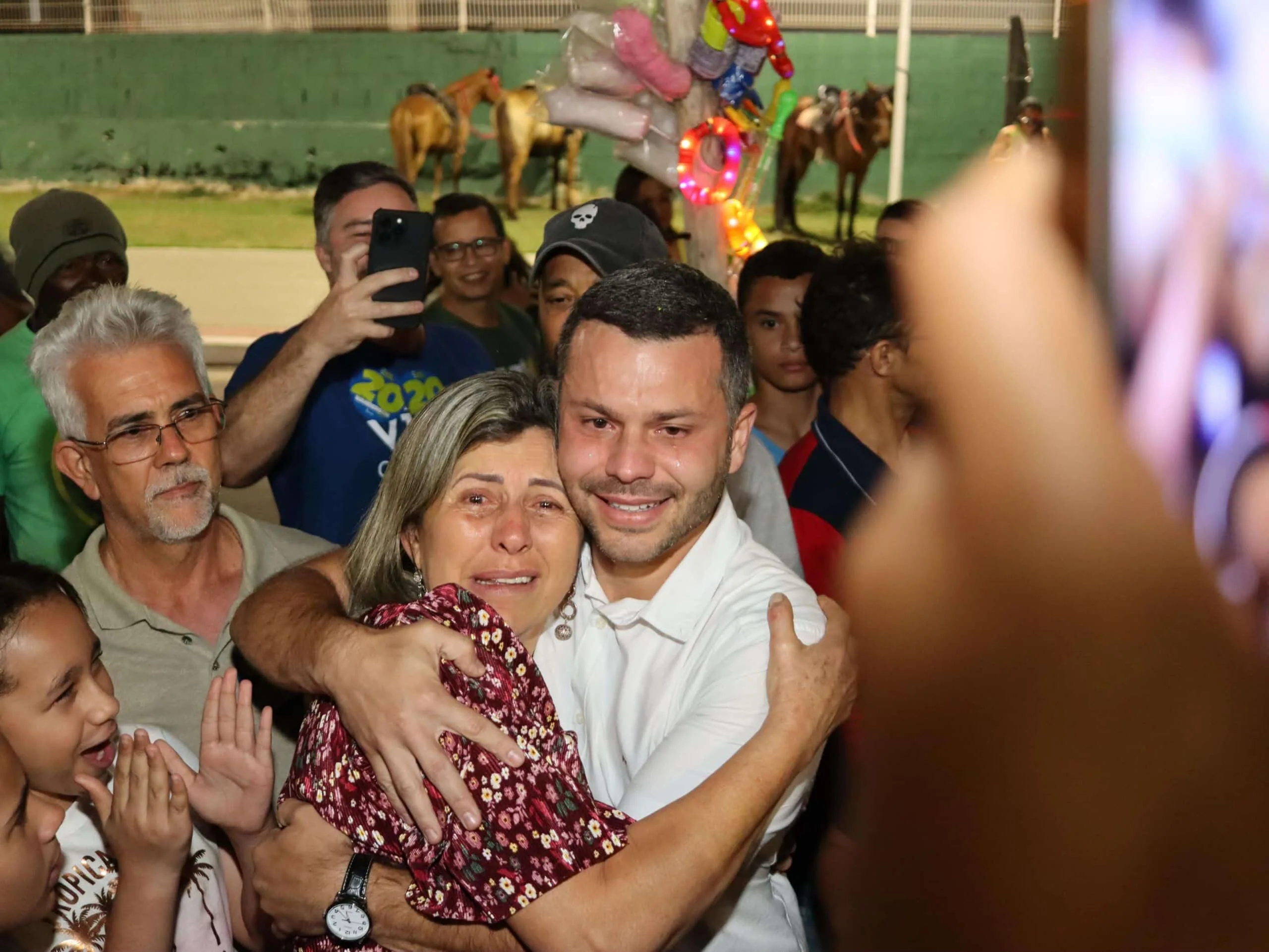 Wanderson Bueno, de Viana, é o prefeito campeão de votos no ES: 92,49%