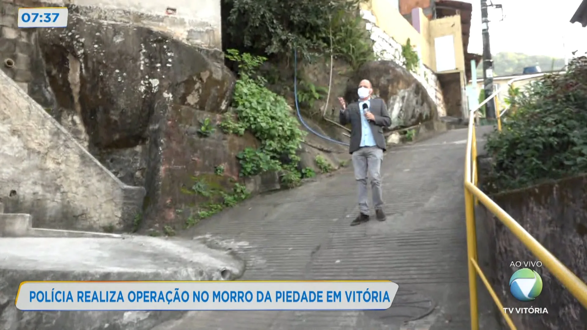 Polícia realiza operação no Morro da Piedade em Vitória