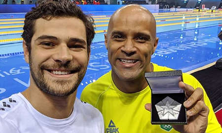 João Gomes e Chierighini faturam medalhas para a natação brasileira em Shenzhen