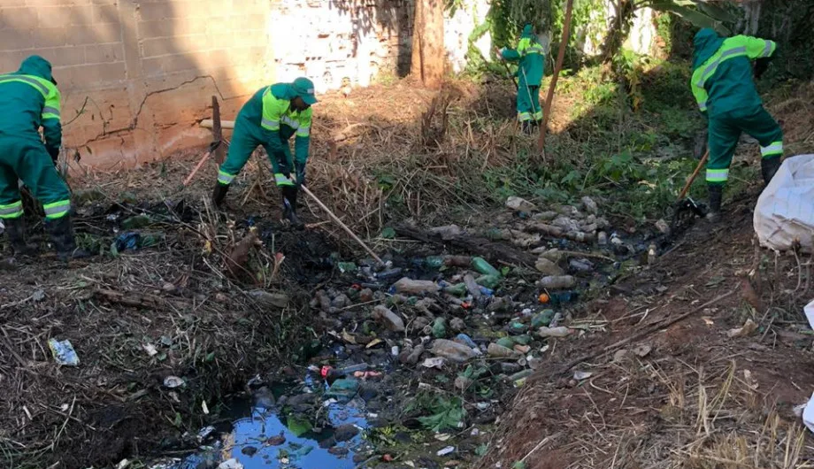 Quatro toneladas de lixo já foram retiradas de córregos em ações de limpeza em Cachoeiro