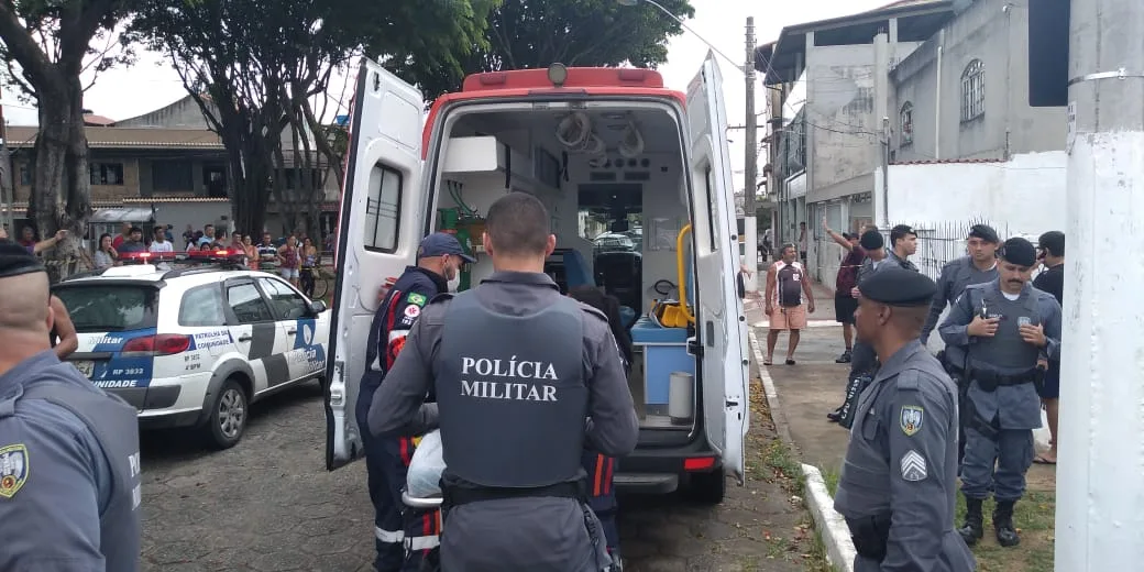 Suspeito é baleado ao tentar assaltar policial civil em Vila Velha