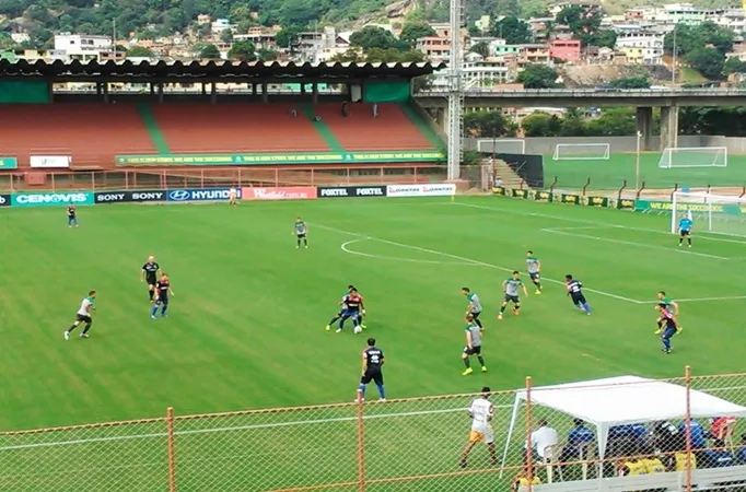 Na Arena Unimed, Seleção da Austrália vence jogo-treino contra o Paraná Clube