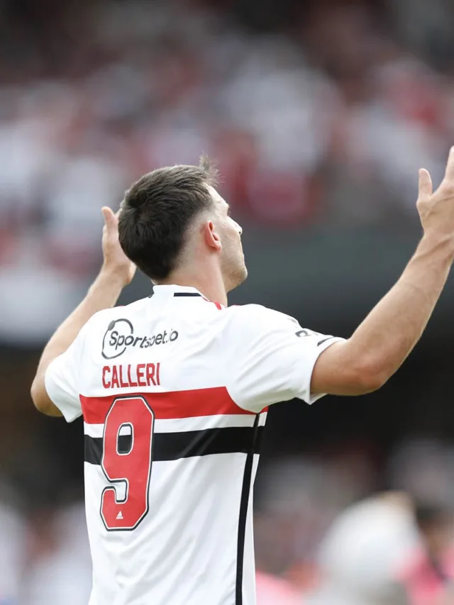 São Paulo goleia Santos com dois de Calleri e primeiro gol de Pato no retorno ao Morumbi