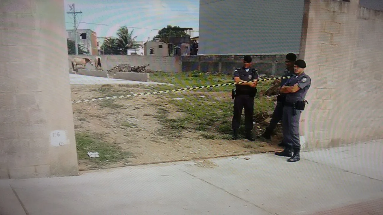 Moradora de rua é morta a pauladas e pedradas em Vila Velha