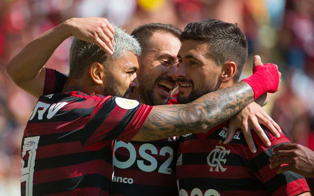 Em quase 100 jogos, Grêmio leva vantagem no histórico contra o Flamengo