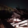 Ventania derruba poste e moradores ficam sem energia em Vila Velha