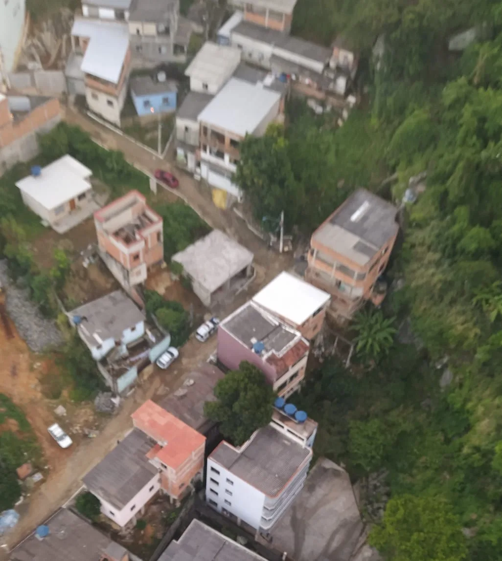 Criminosos usam granada durante troca de tiros com a polícia em Vila Velha