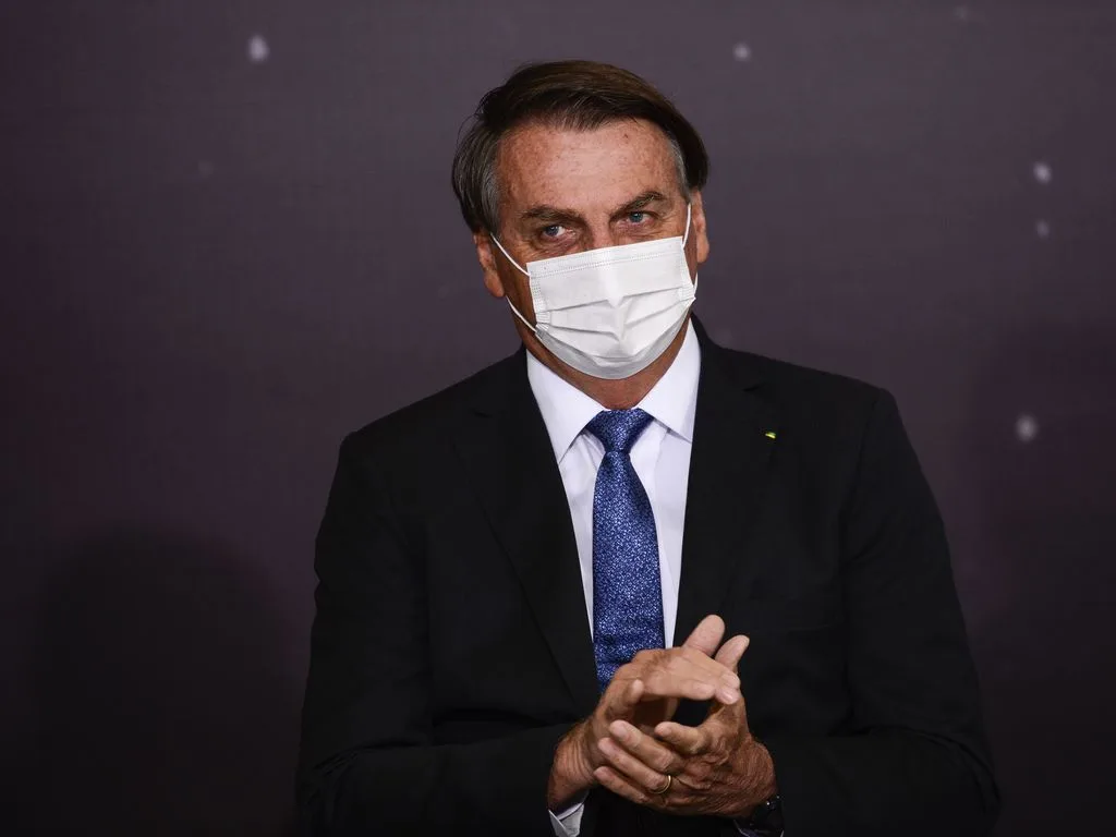 O presidente Jair Bolsonaro durante cerimônia de assinatura de acordo com os EUA para participar do Programa Lunar Nasa Artemis.