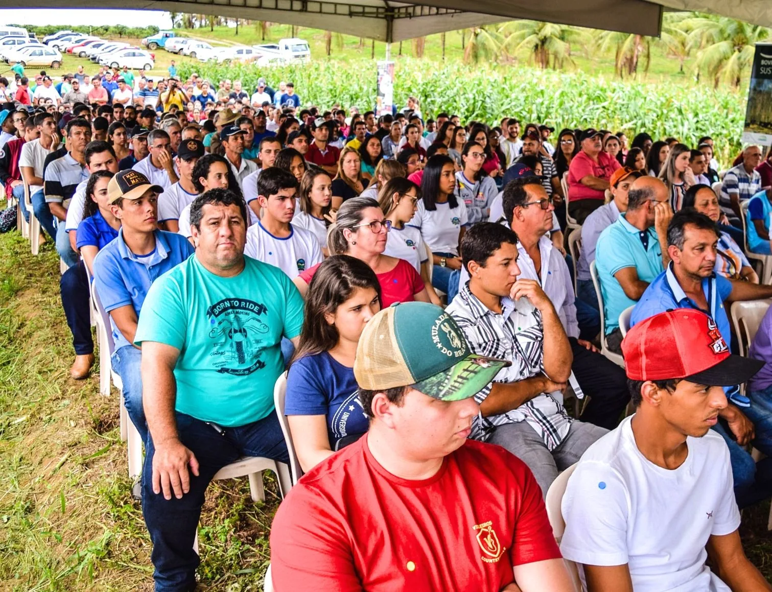 Evento de pecuária leiteira reuniu 600 pessoas em Cachoeiro