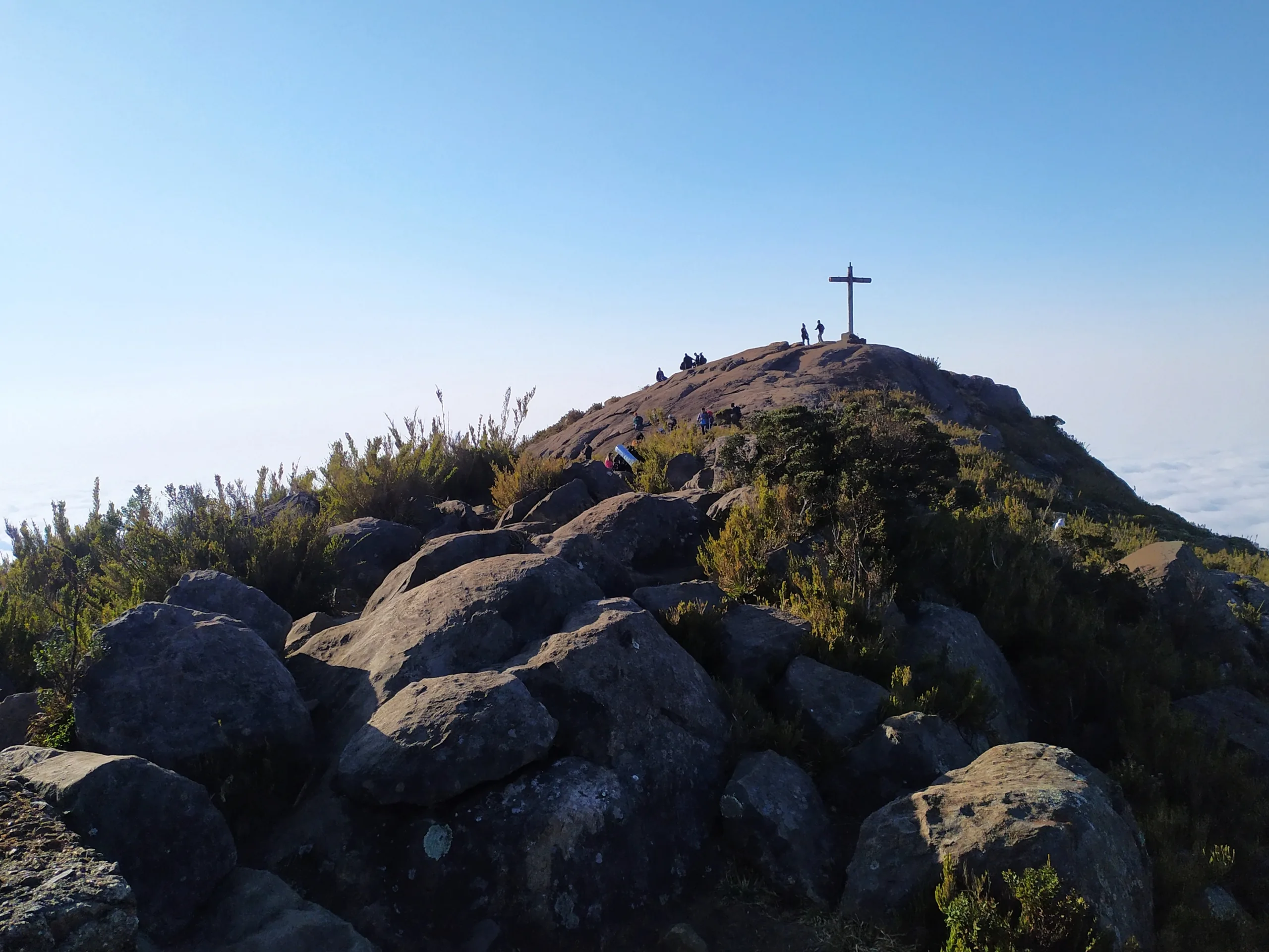 Turista é resgatado após se perder em trilha do Pico da Bandeira