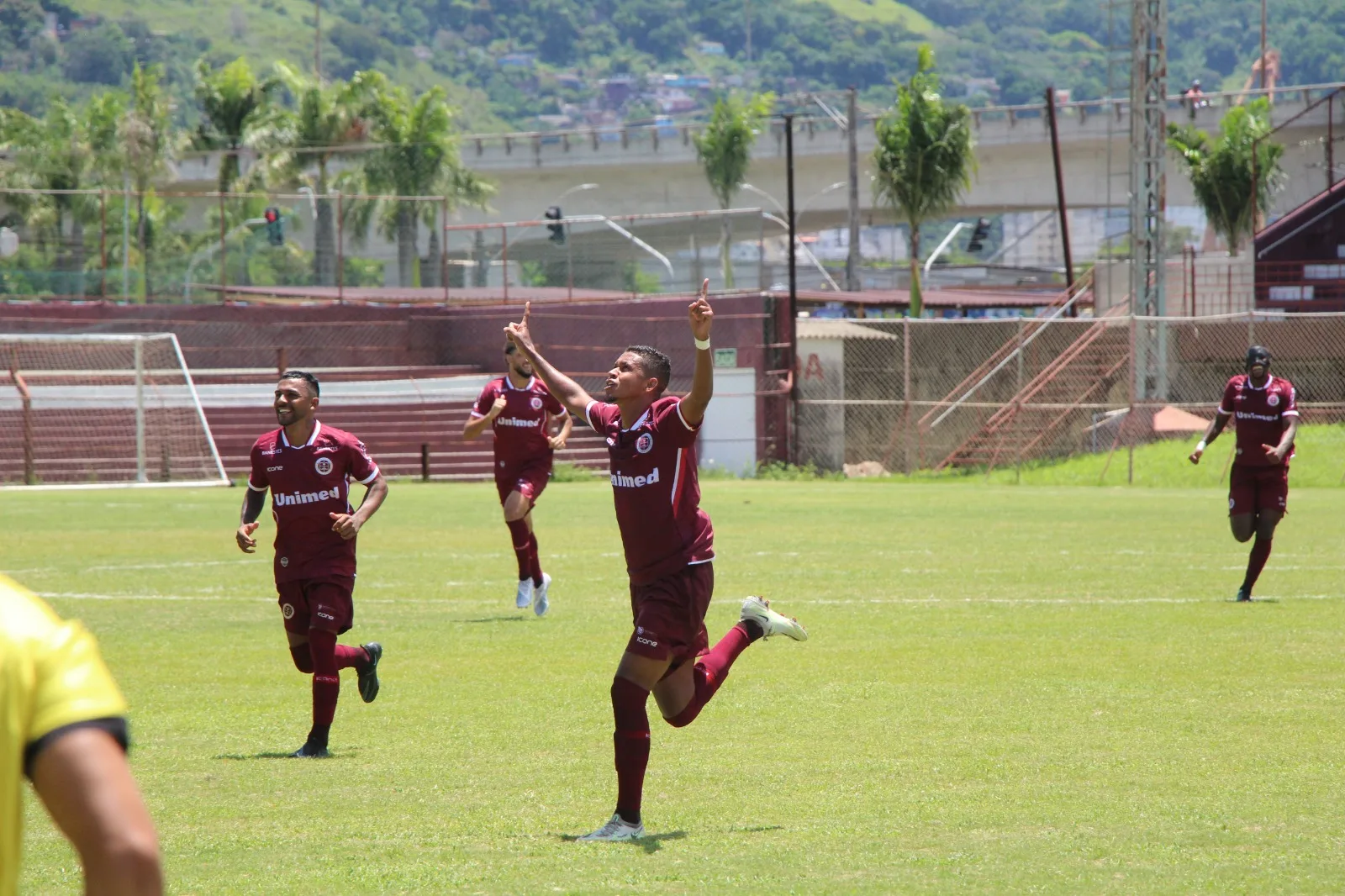 Desportiva bate o Atlético Itapemirim e ganha posições no Capixabão