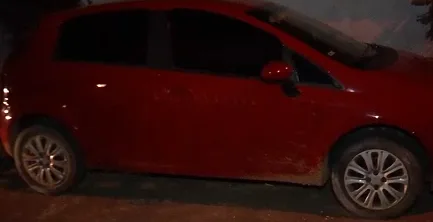 Carro roubado de agricultor é recuperado após ser abandonado em Vila Velha