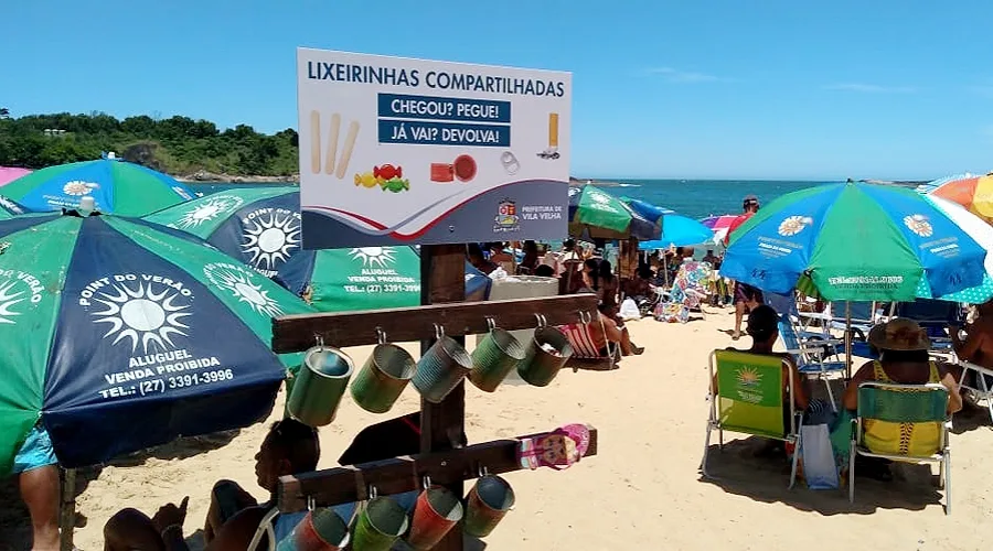 Vila Velha combate lixo nas praias com ações educativas