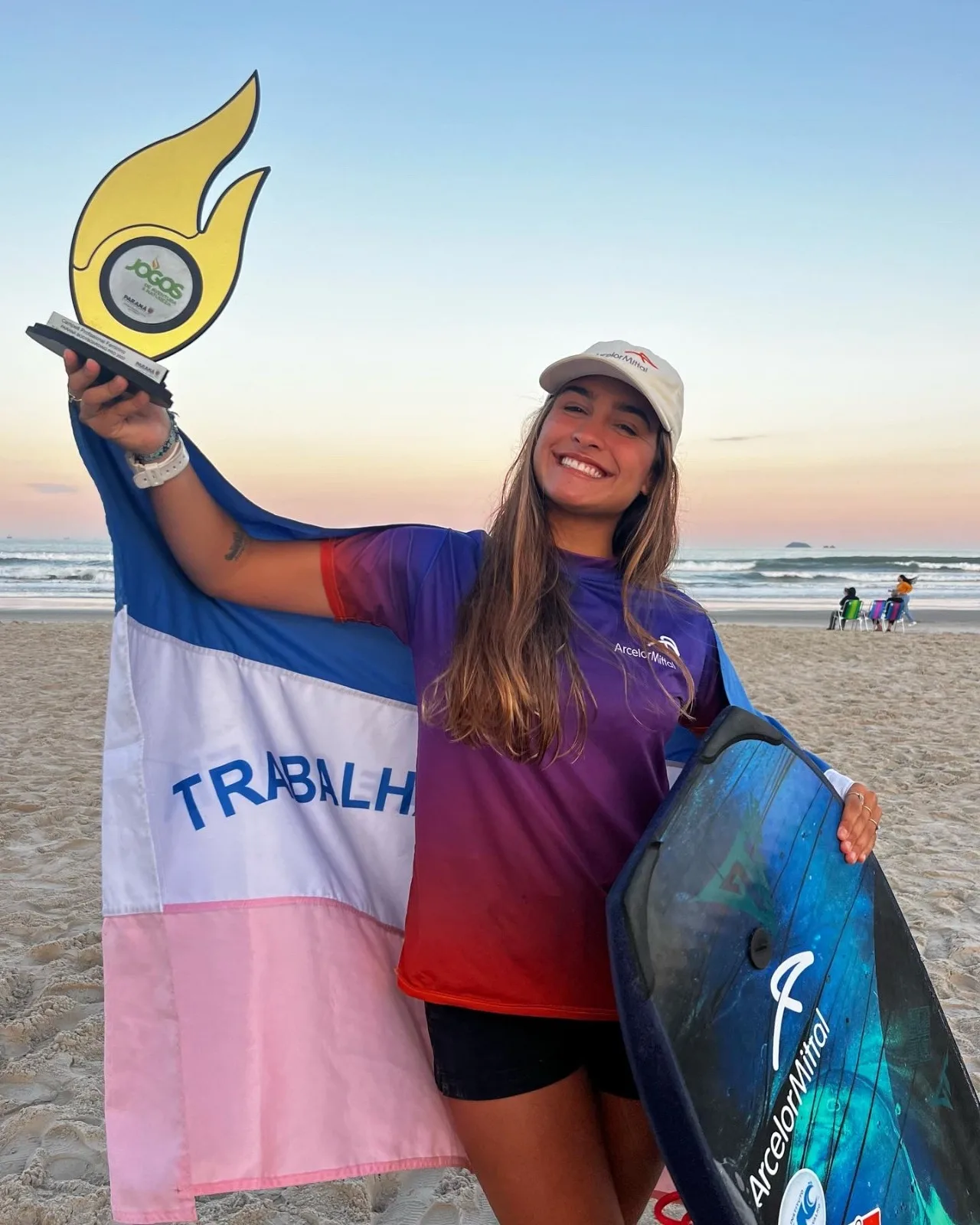 Capixabas dominam e Luna Hardman conquista Circuito Brasileiro de Bodyboarding