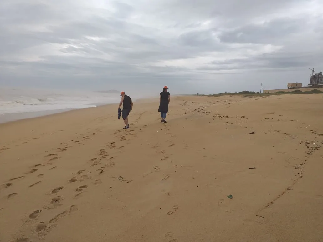 Manchas de óleo: praias de Vila Velha são vistoriadas