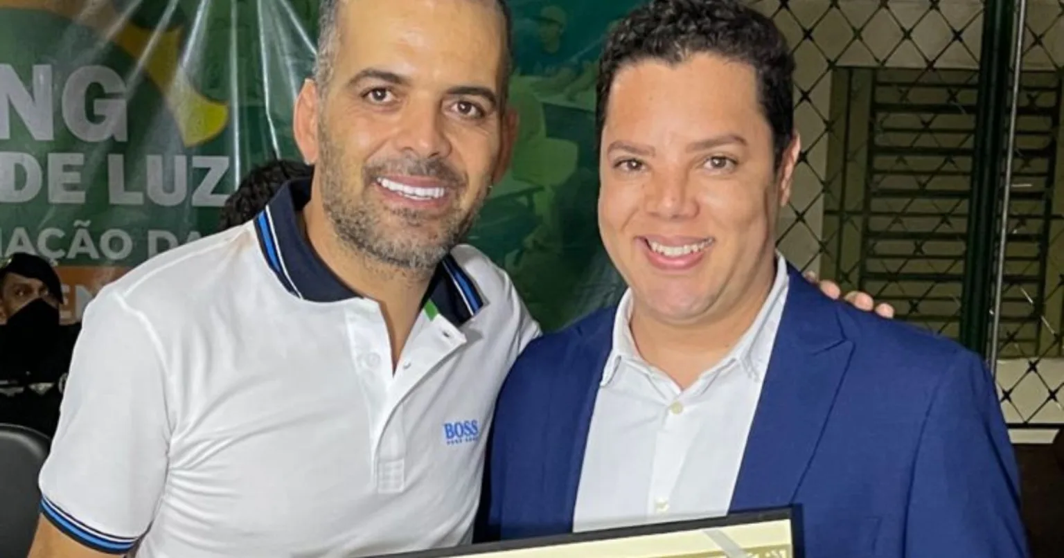 Referência no social, médico Marcos Ferreira recebe título de cidadão em MG Referência no social, médico Marcos Ferreira recebe título de cidadão em MG