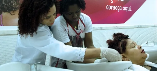 Instituto Beleza Natural contrata pessoas com deficiência
