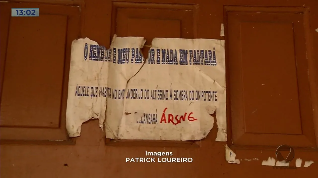 Homem é assassinado dentro da própria casa e na frente da família