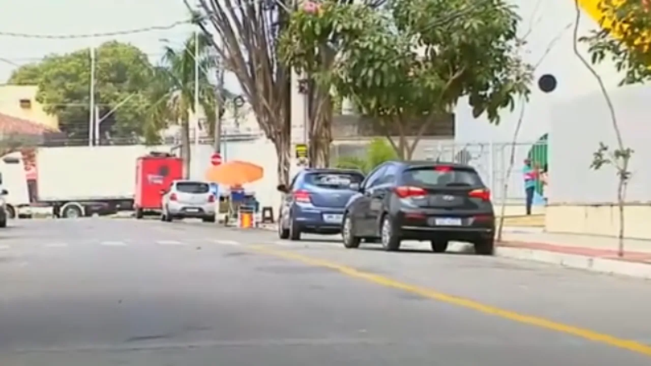 Homem em situação de rua é esfaqueado na Serra