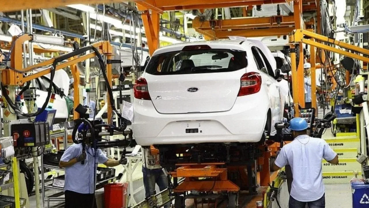 Ford contrata 500 engenheiros em centro de desenvolvimento na Bahia