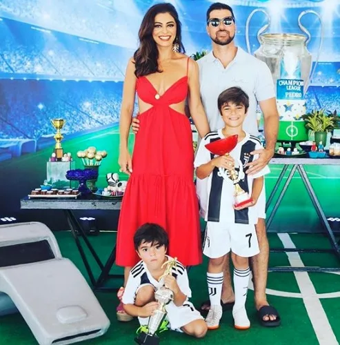 Juliana Paes comemora aniversário do filho mais velho com muito estilo