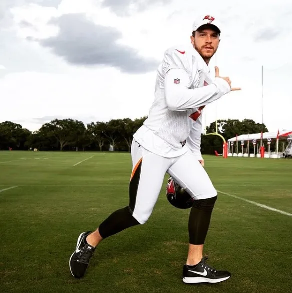 Brasileiro Cairo Santos acerta com o Titans e segue na NFL para próxima temporada