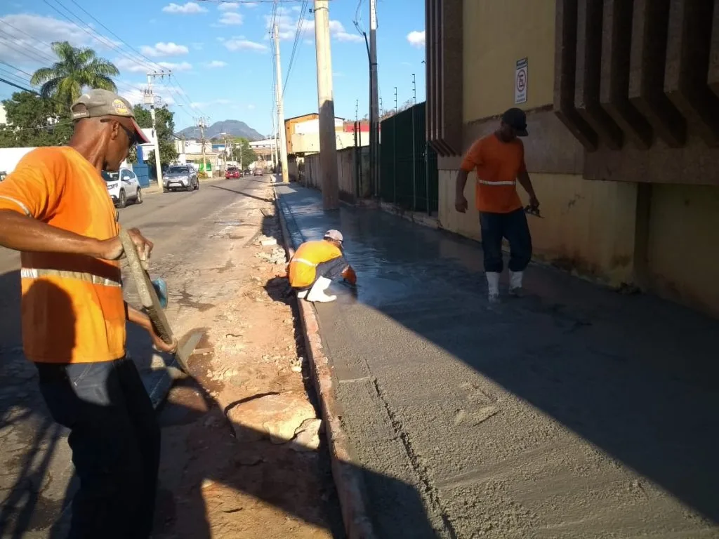 Trânsito é desviado na rodovia do Valão em Cachoeiro para obras de pavimentação