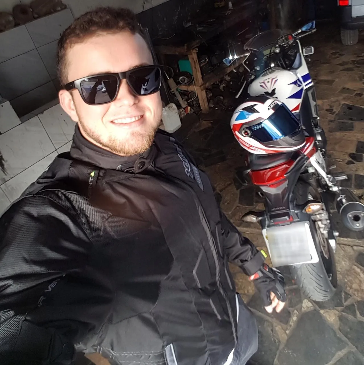 Piloto de moto esportiva morre durante passeio em grupo em João Neiva