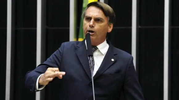 'Estamos abrindo escritório de turismo em Dubai', diz Bolsonaro