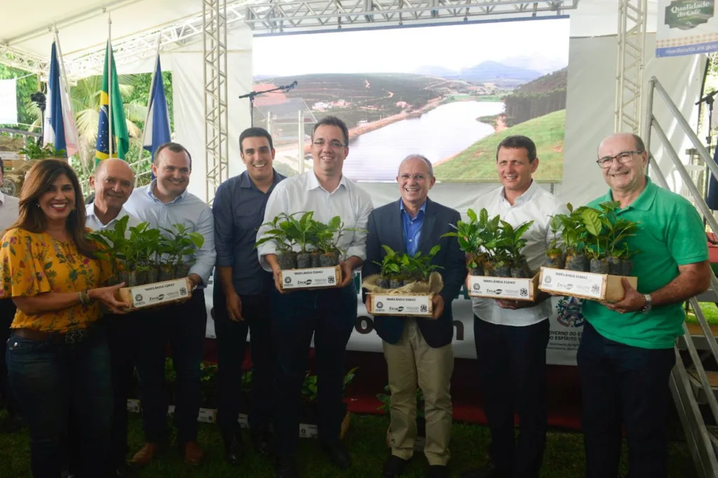 LANÇAMENTO DOS CAFÉS