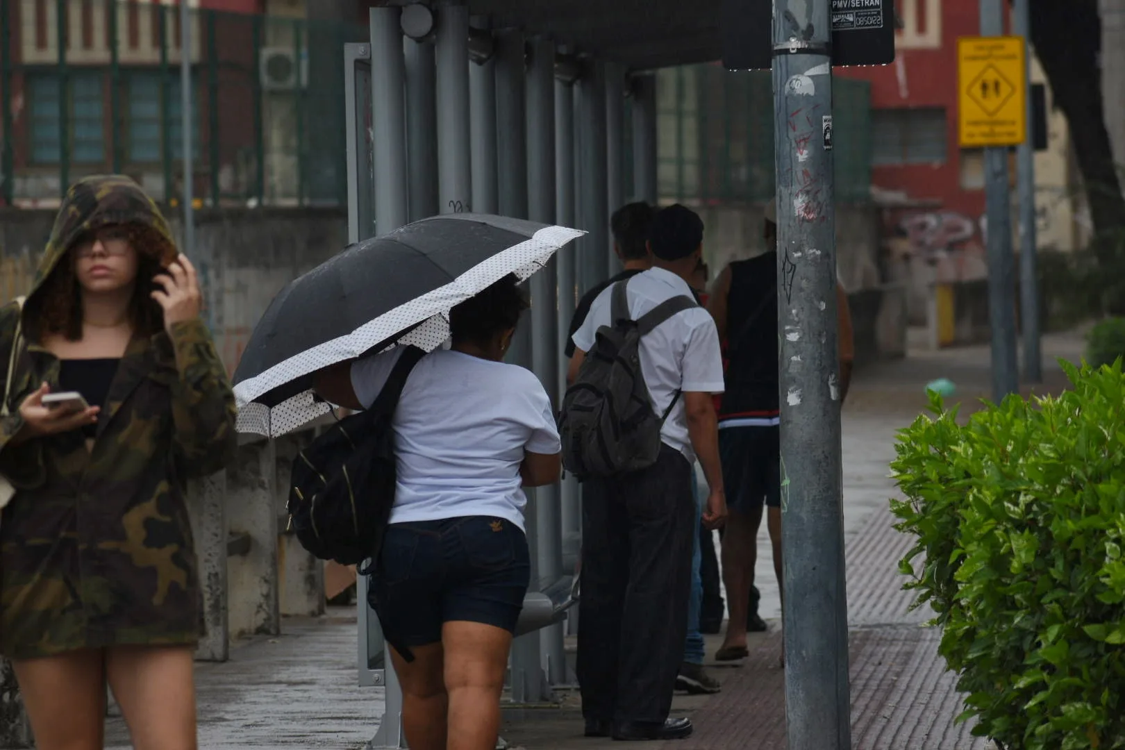 Inmet emite novo alerta amarelo para chuva forte em 62 cidades do ES