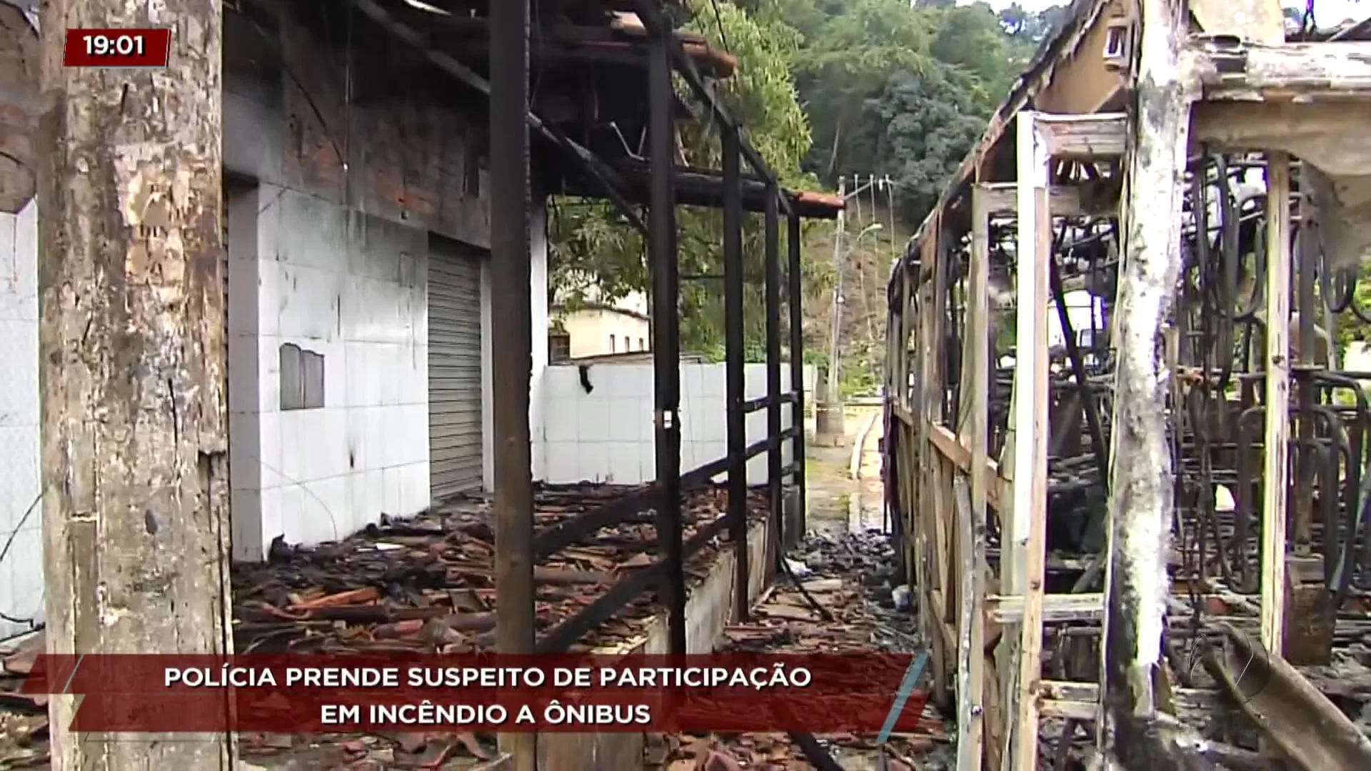 Polícia prende suspeito de participação em incêndio a ônibus