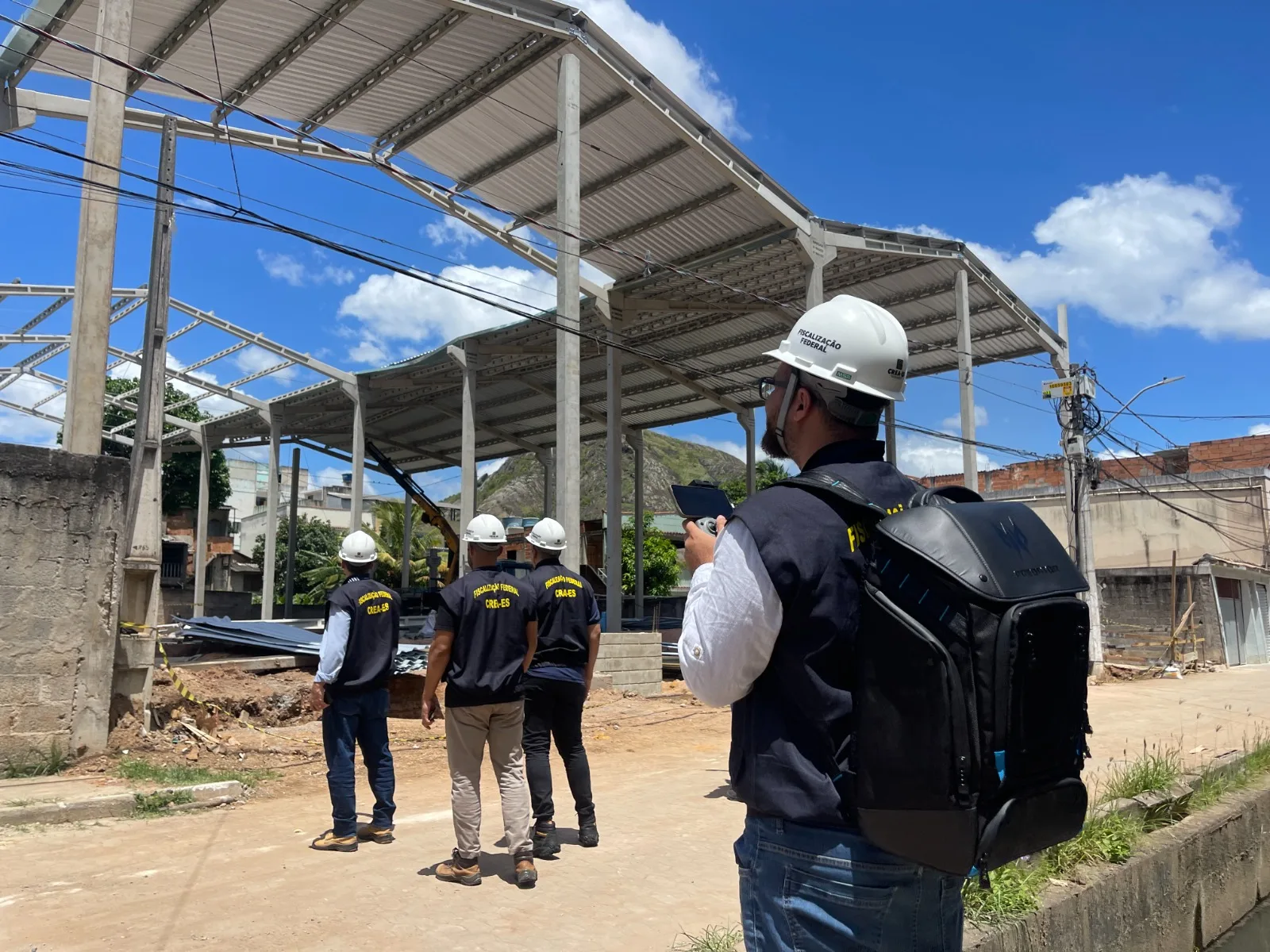 Crea notifica empresa por montagem de galpão que desabou em Vila Velha