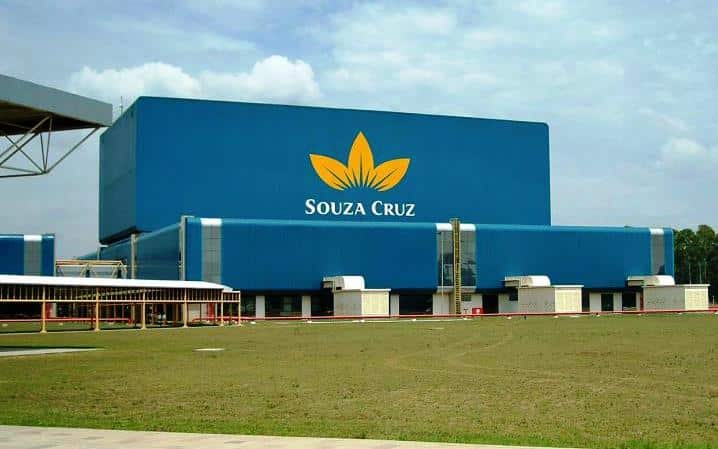 Souza Cruz abre 40 vagas de estágio com bolsas de até R$ 1,7 mil