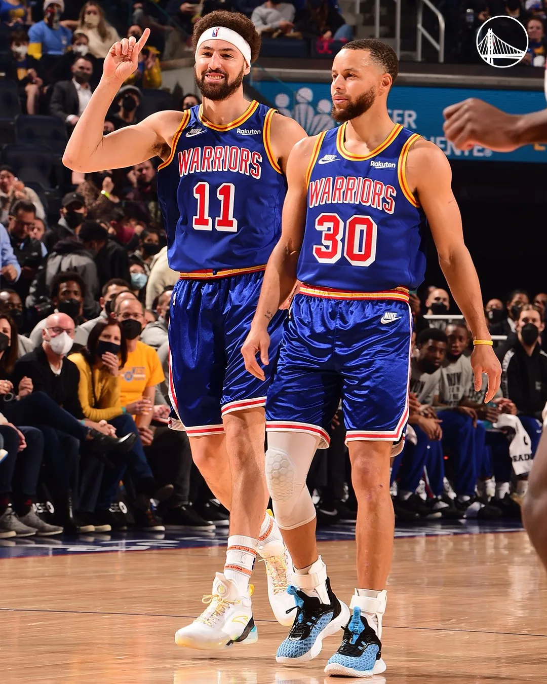 Curry e Thompson dão show e Warriors vencem Pistons; Wolves batem Knicks no fim