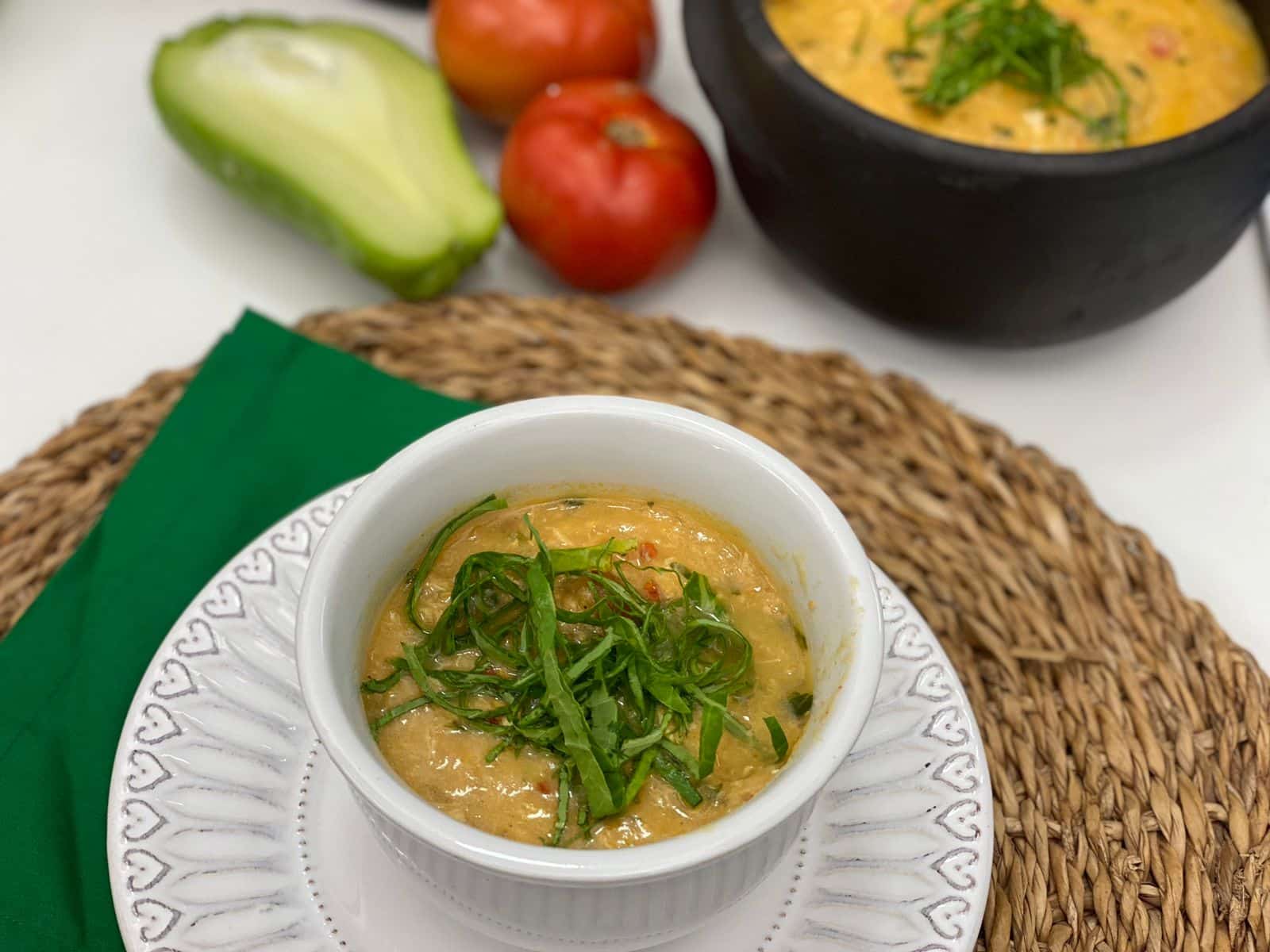 Receita leve saudável e saborosa: caldo de frango com chuchu