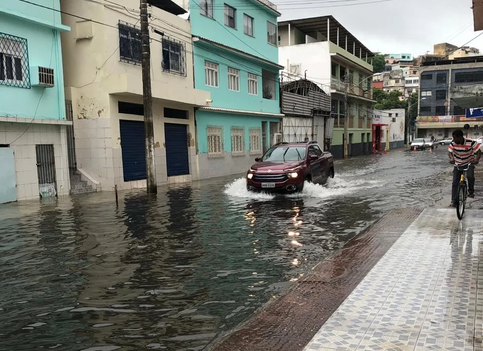 Defesa Civil decreta alerta máximo no ES; mais de 70 pessoas estão desalojadas