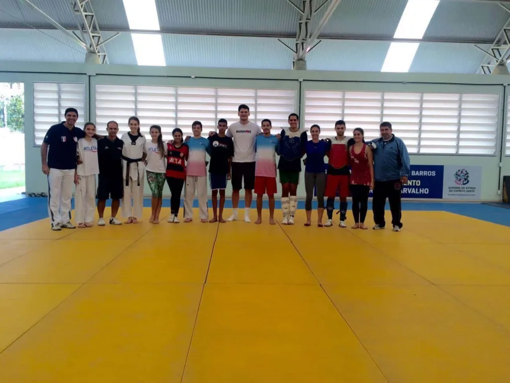 Delegação capixaba de  taekwondo vai disputar Brasileiro em Londrina