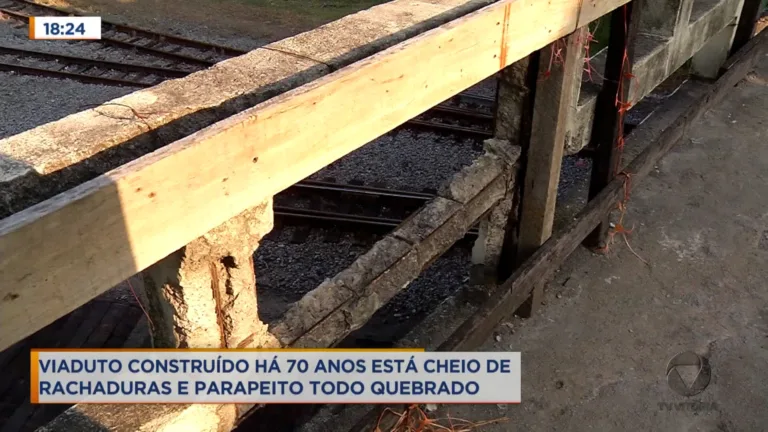 Viaduto construído há 70 anos está caindo aos pedaços na entrada de Vitória