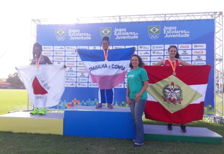 Capixaba estreante nos Jogos Escolares da Juventude surpreende e leva medalha no atletismo