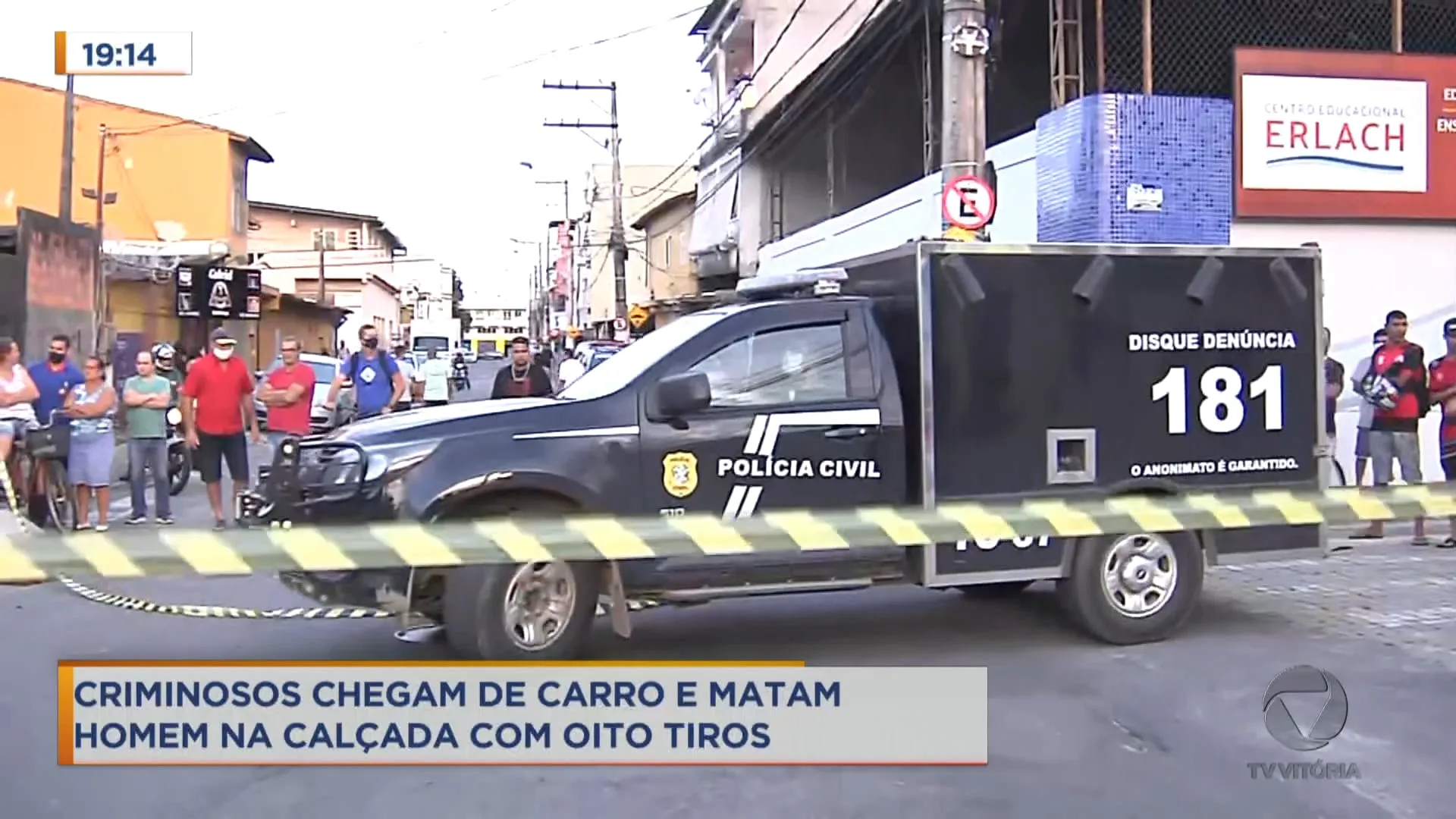 Bandidos matam homem com oito tiros na frente de oficina