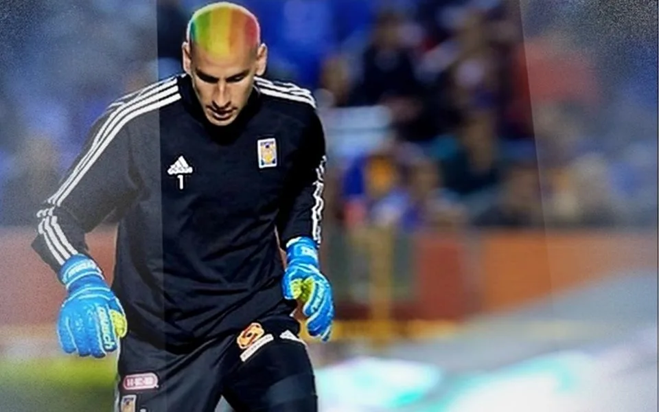 Goleiro da Argentina pinta cabelo de arco-íris em protesto à homofobia