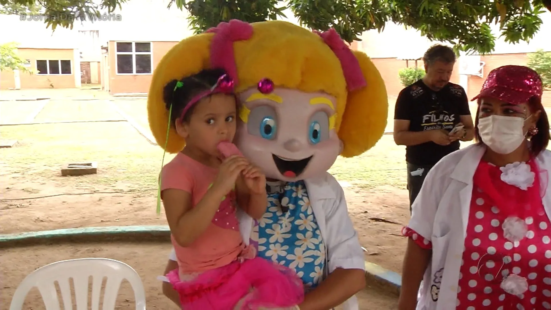 Bloquinho de Carnaval anima crianças internadas em hospital de Vila Velha