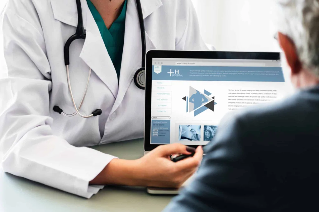 O DEVER DE INFORMAÇÃO DO MÉDICO O DEVER DE INFORMAÇÃO DO MÉDICO