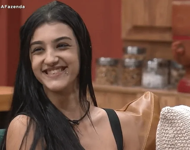 A Fazenda 14: neta de Gretchen, Bia Miranda fala sobre Adriano Imperador