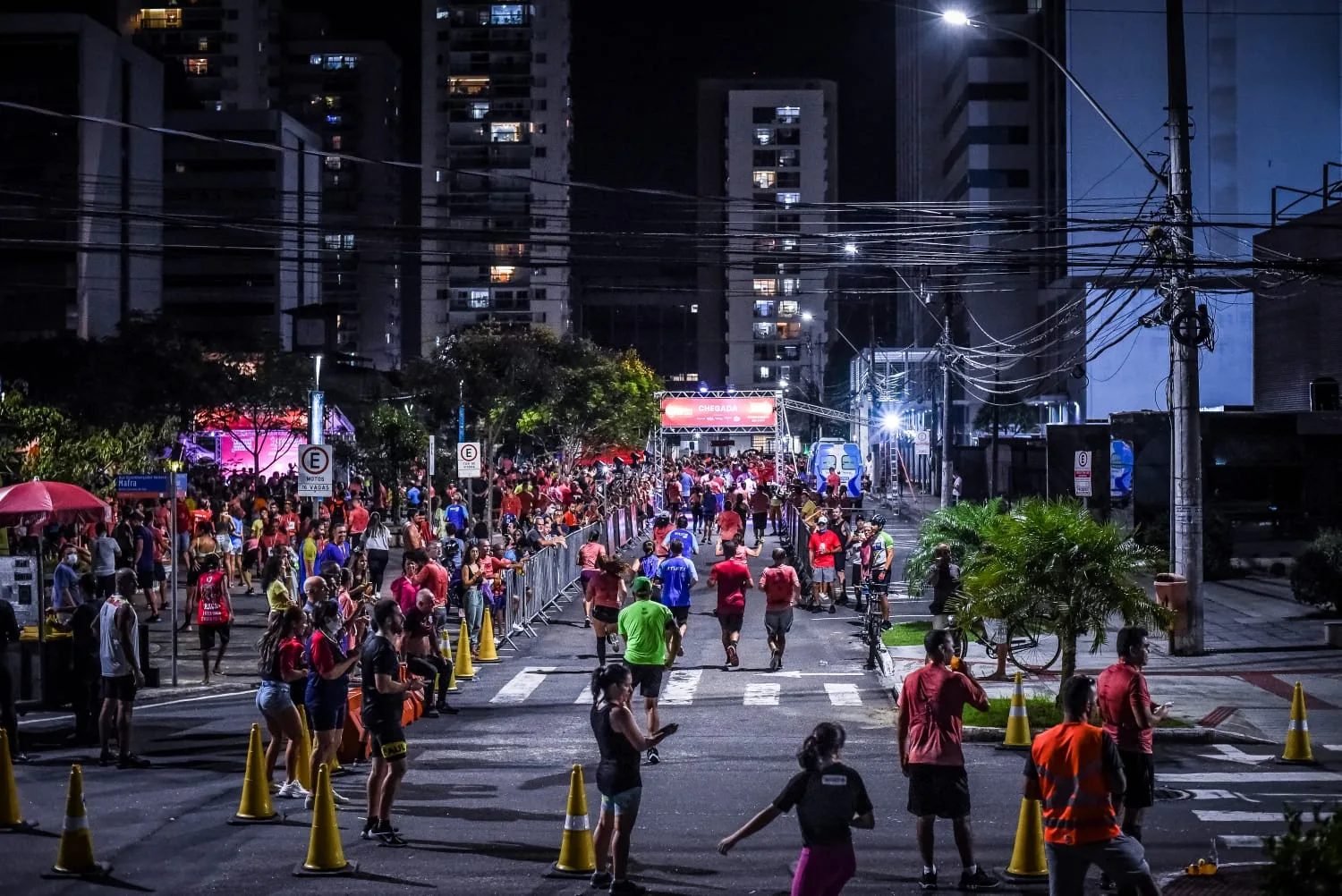 Corrida das Luzes: retirada dos kits começa nesta quinta-feira