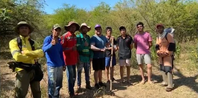 Quatro turistas são resgatados após 20 horas perdidos em caverna