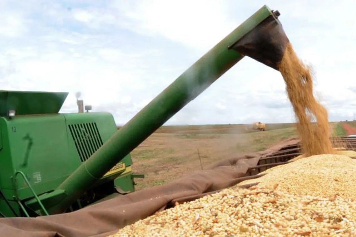 Balança comercial registra déficit na segunda semana do mês