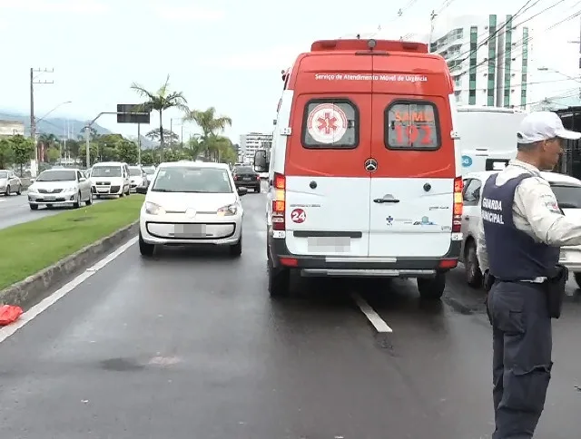 Morador em situação de rua é atropelado em Vitória
