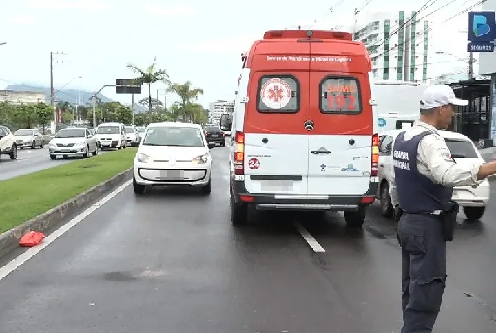 Morador em situação de rua é atropelado em Vitória